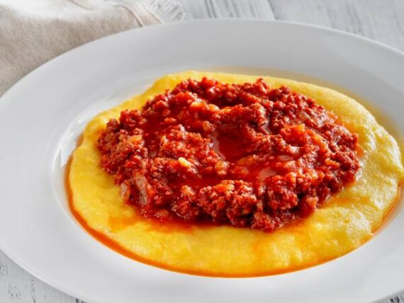 Polenta cremosa com molho bolonveg (500g)